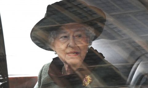 Непоказвани кадри от личния архив на Елизабет II влизат в документален филм - 1