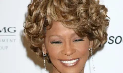 62 години от рождението на великата Уитни Хюстън - 1