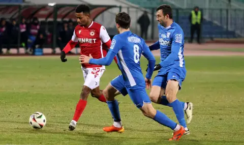 Спартак Варна спаси лиценза за елита - 1