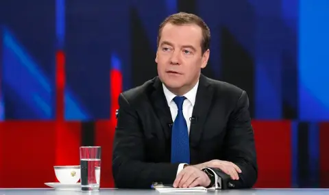 Дмитрий Медведев с мистериозно изявление: Това беше прощалното пътуване на Зеленски!