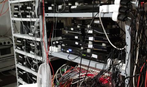 Разбиха международна група за незаконно разпространение на TV-програми - 1
