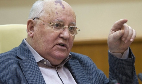 Михаил Горбачов изказа съболезнования на семейството на Ханс-Дитрих Геншер - 1