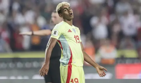 Hansi Flick: Lamine Yamal will win the Golden Ball  - 1