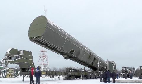 Русия тренира ракетна война в Урал - 1