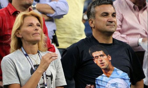 След скандала в Мелбърн: Бащата на Новак Джокович ще гледа сина си от вкъщи - 1