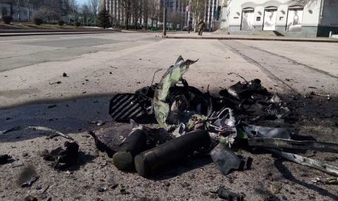 Ударът в Донецк е извършен, докато хората са чакали за банкомат - 1