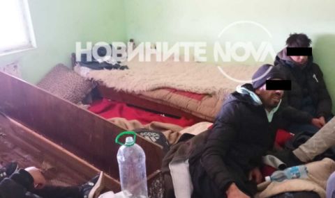 Бургаската полиция разкри депо за събиране и подпомагане на мигранти  - 1