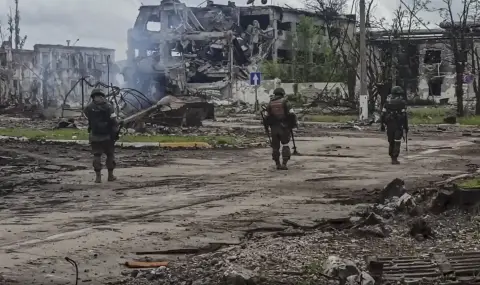 Русия е убила 8000 души в Мариупол  - 1
