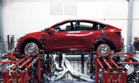 Tesla се похвали с 4 милиона произведени коли (ВИДЕО) - 1