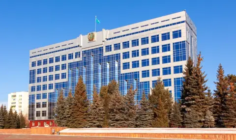Казахстан прие закон за създаването на опростен митнически коридор - 1