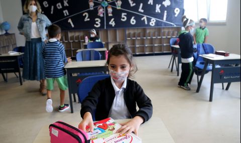 Училищата в малките селища в Турция отвориха врати - 1