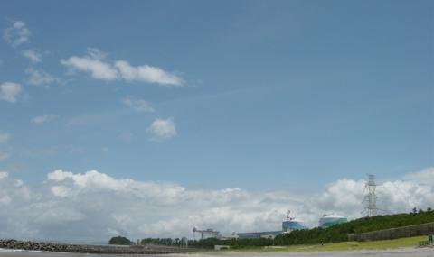 Японска АЕЦ невредима след мощен трус - 1