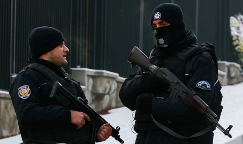 Мащабна операция в Истанбул срещу „Ислямска държава“ - 1