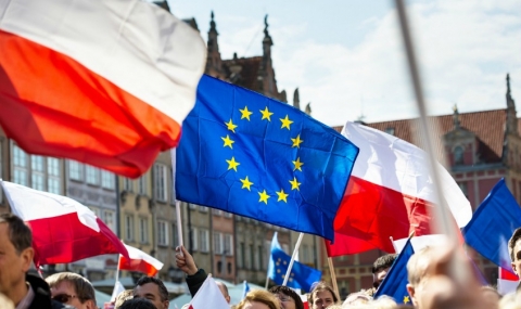 Амок от най-висока класа: Полша срещу цяла Европа - 1