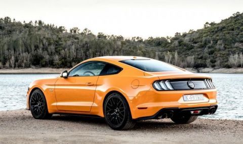 Потвърдено: Следващото поколение Mustang запазва бензиновия V8 - 1