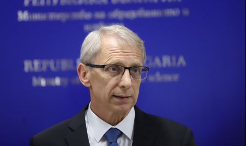 Николай Денков: COVID мерките в училищата трябва да отпаднат до дни - 1