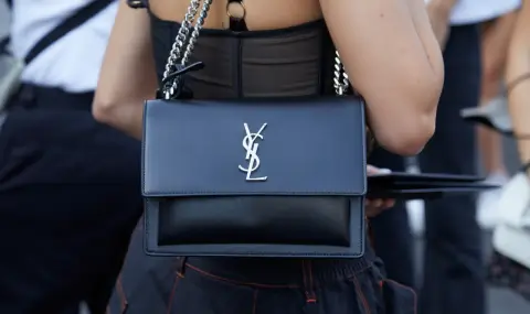 Обявиха френска луксозна марка за най-популярна в света на модата - 1