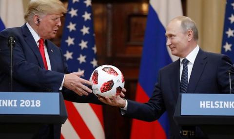 &quot;Адидас&quot; призна: Има скрит чип в топката от Путин за Тръмп (СНИМКИ) - 1