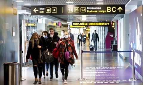 Важна новина за пътуващите! Лондонско летище премахва ограничението за 100 мл течности в ръчния багаж - 1