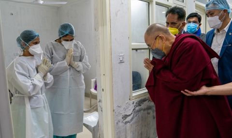 Далай лама призова: Всички да се ваксинират! - 1