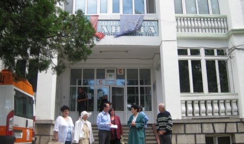 Известен български град може да остане без болница - 1