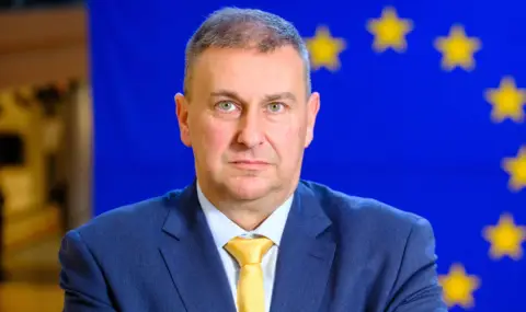 Евродепутатът Емил Радев отрече Олег Невзоров и баща му да са съдружници