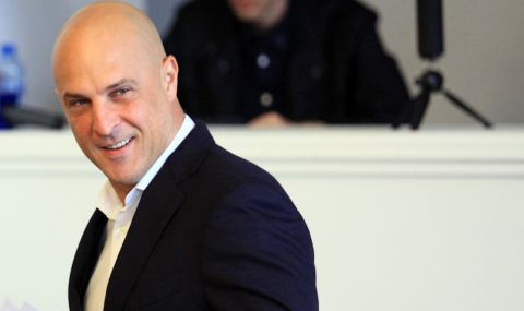 Светльо Витков за Слави Трифонов: Бяга от мъжка битка - 1