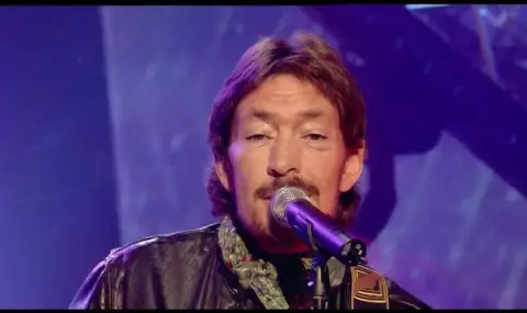 Музикантът Крис Риа почина на 74 - 1