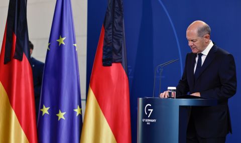 Шолц: Кралица Елизабет Втора имаше легендарно чувство за дълг - 1