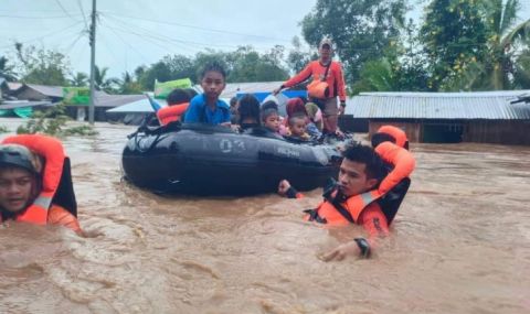 47 загинали и десетки изчезнали след буря във Филипините - 1