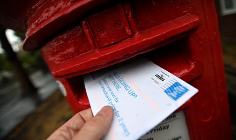 Стачкуват 115 000 пощенски работници във Великобритания - 1