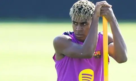 Фланелката на Ламин Ямал с №10 чупи рекорди по продажби - 1