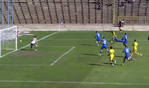 Ботев Пловдив се класира безпроблемно за осминафиналите в Купата на България - 1