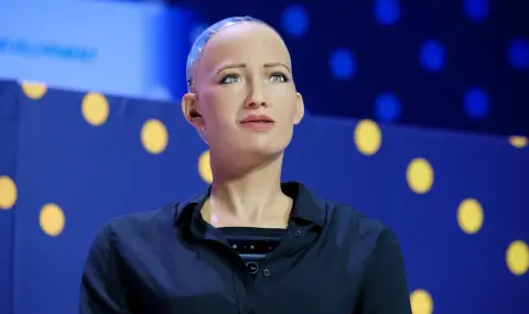 Китайска компания разработва хуманоидни роботи с променящи се лицеви изражения - 1