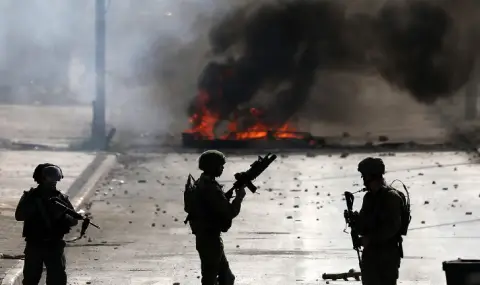 Israeli army kills two assailants in West Bank  - 1