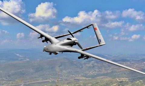 Руската ПВО огблъсква атаки с дронове срещу Крим - 1