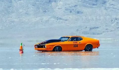 Състезанието на най-бързите коли в света на соленото езеро Боневил е отменено - 1