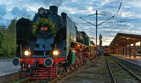 Влак с парен локомотив ще пътува до Казанлък за Празника на розата - 1