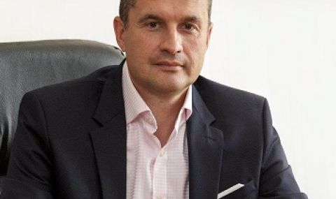 Калоян Методиев: Румен Радев разбива партийната система - 1
