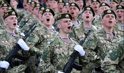 Беларус започна военни учения край границата с Полша - 1