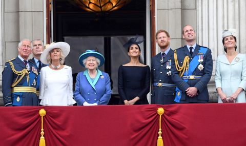Кралицата свика среща на кралското семейство - 1