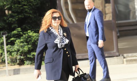 Новият председател на СЕМ е Соня Момчилова  - 1