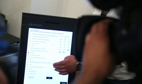 ЦИК ще купи още 1500 машини за парламентарните избори на 11 юли - 1