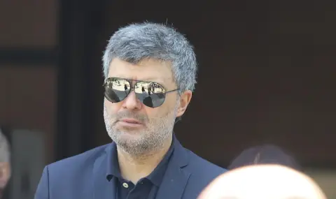 Тодор Славков се е самоубил с пистолетен изстрел в главата в къщата на футболен бос - 1