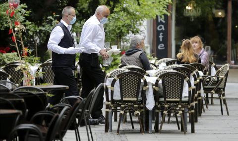 В Сърбия отвориха кафенетата и ресторантите - 1