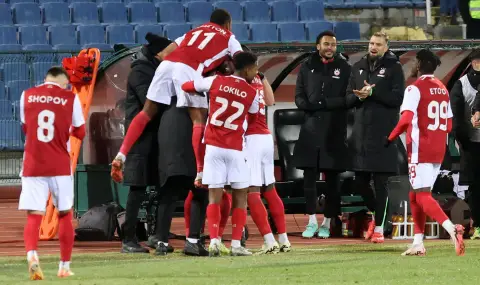 ЦСКА преговаря с два клуба за ненужен защитник - 1