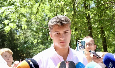 Братовчедът на Григор Димитров се класира на полуфинал в мъжки турнир - 1