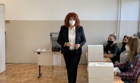 Йотова: Гласувах за решителен и смел човек за президент на България - 1