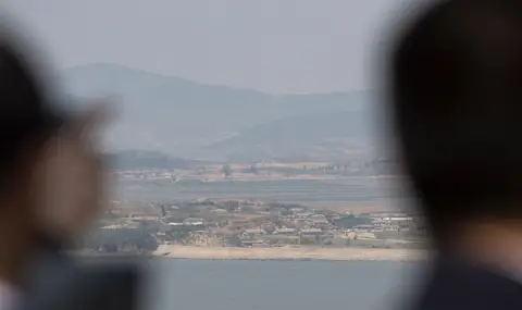 Напрежението се засилва! Изстрели по границата между Северна и Южна Корея - 1