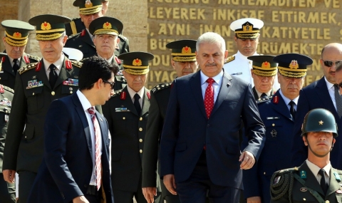 Турският премиер научил за преврата от приятели, а не от разузнаването - 1